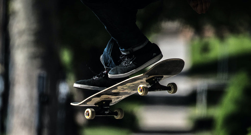 how to hang a skateboard, skateboard deck wall art